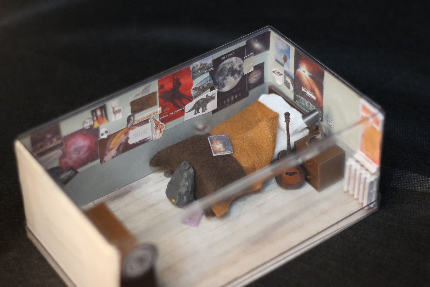 Diorama Quarto Ellie - Abrigo Fedra - The Last of Us